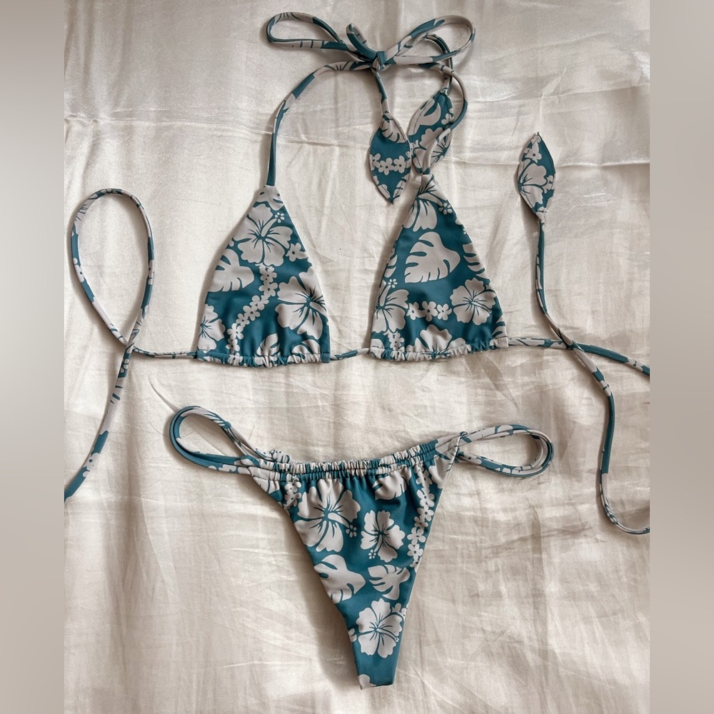 Benoa blue hawaii S mariko and anini